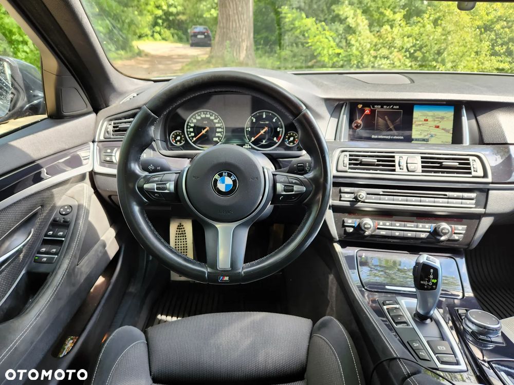 BMW Seria 5 525d xDrive - 3