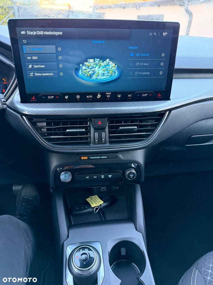 Ford Kuga 2.5 Duratec PHEV TITANIUM X - 28