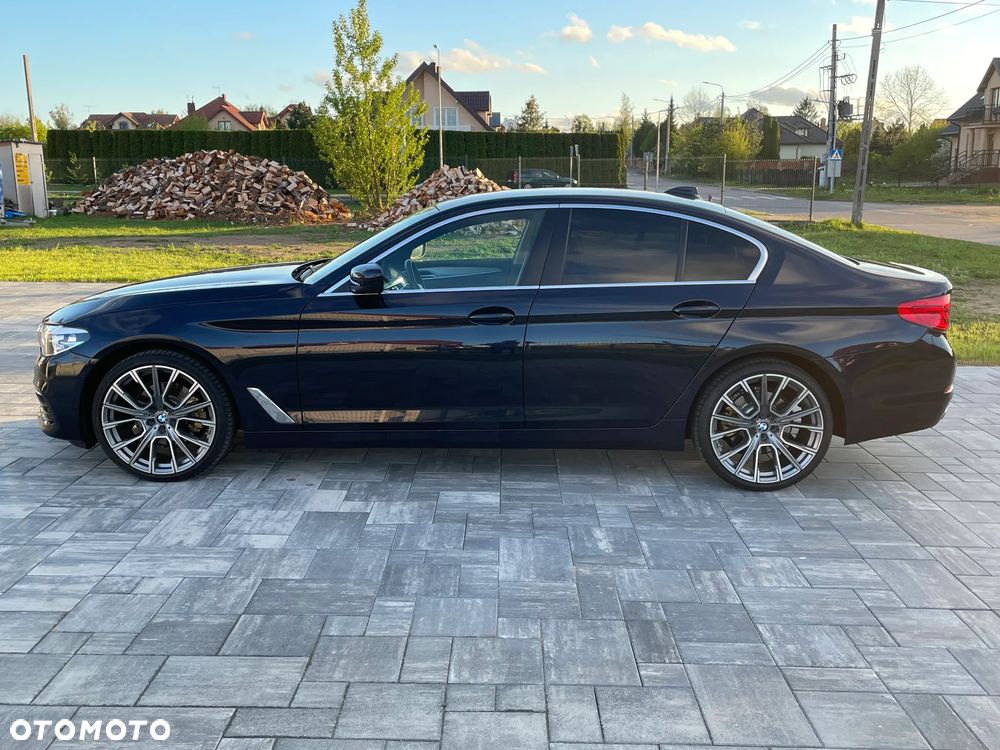 BMW Seria 5 520d xDrive - 4