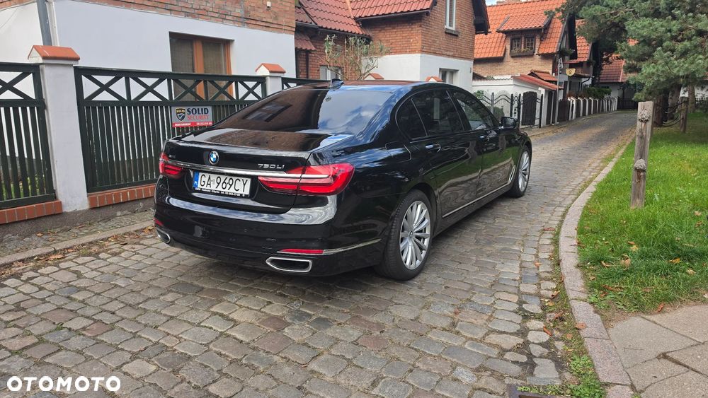 BMW Seria 7 2017 photo 3