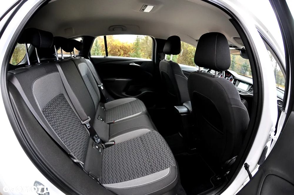 Opel Astra 1.4 Turbo Start/Stop Automatik Business Edition - 22