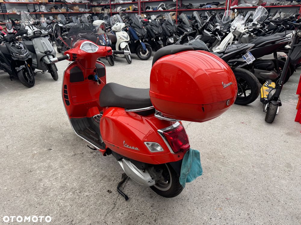 Vespa GTS - 5