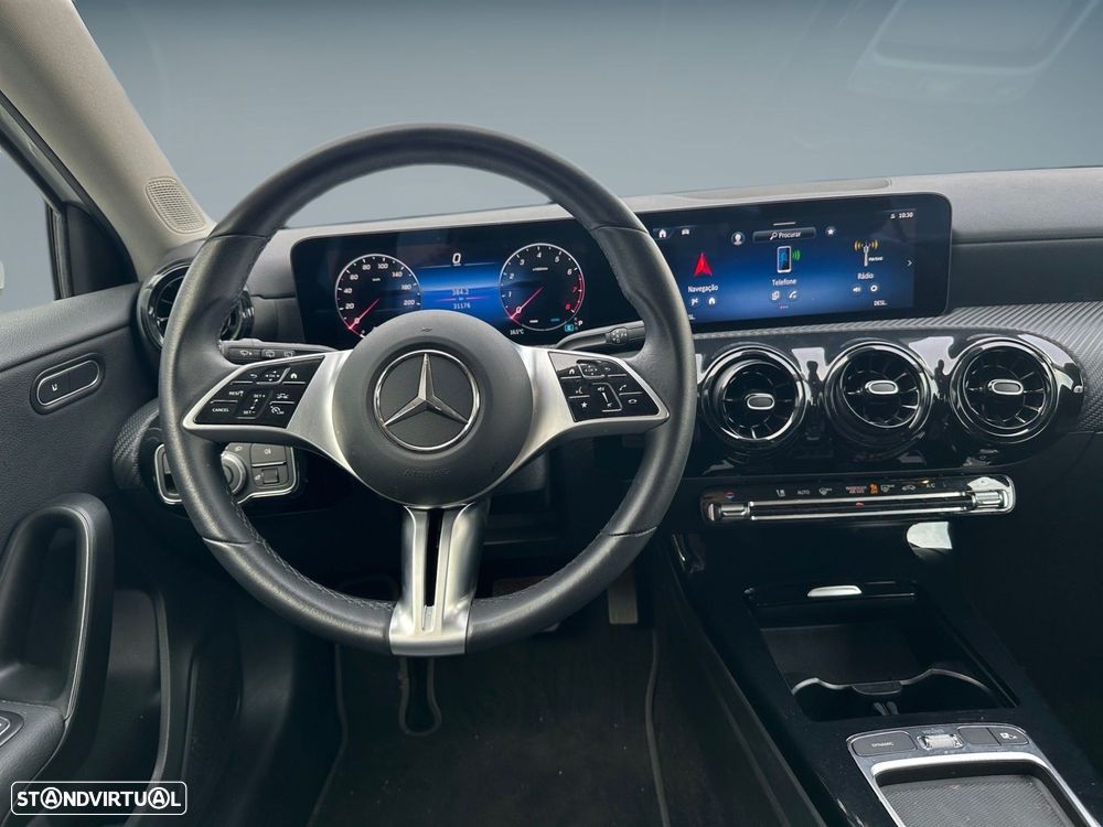 Mercedes-Benz A 200 - 12