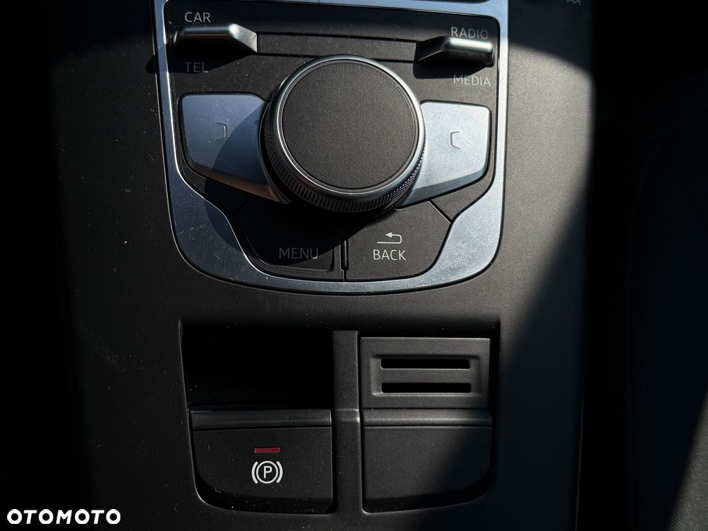 Audi A3 Sportback 30 TFSI S tronic - 34