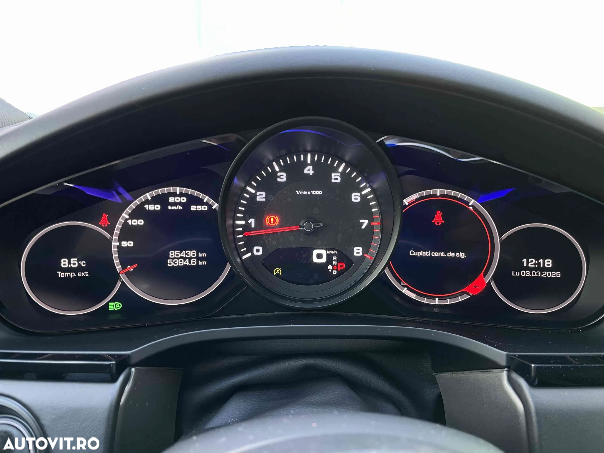Porsche Cayenne Standard - 9