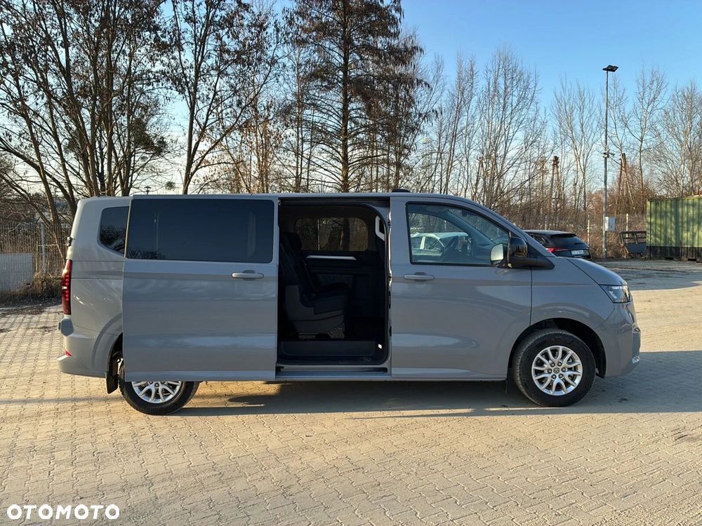 Volkswagen Caravelle - 9