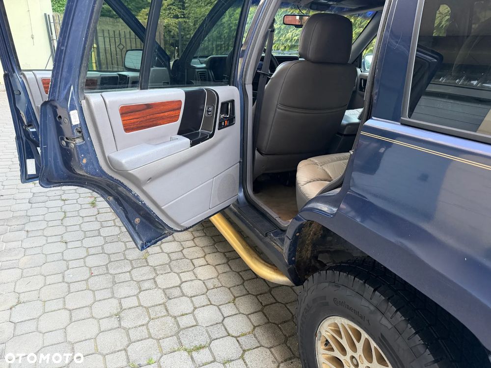 Jeep Grand Cherokee - 13