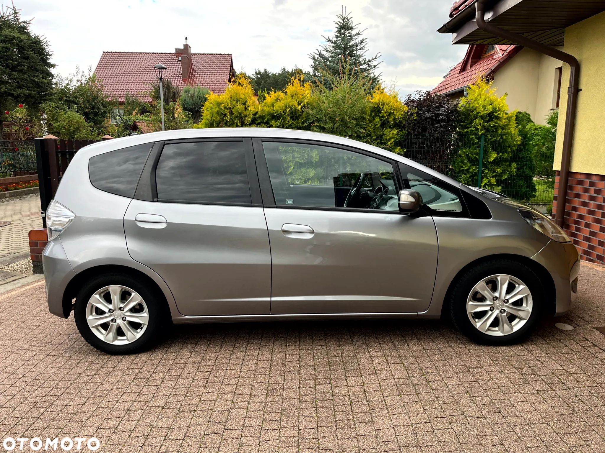 Honda Jazz 1.3 DSi i-VTEC IMA CVT Elegance - 2
