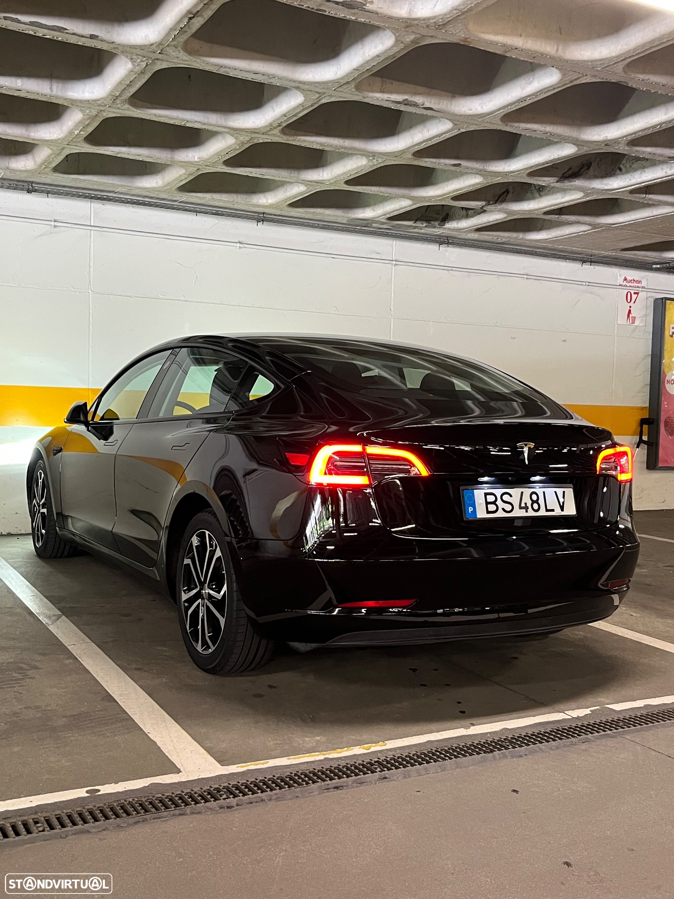 Tesla Model 3 Standard Range Plus RWD - 5