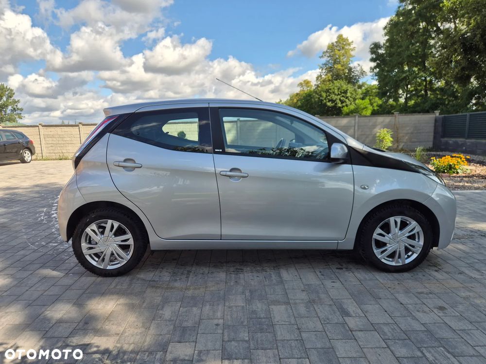 Toyota Aygo x-play Edition-S - 9
