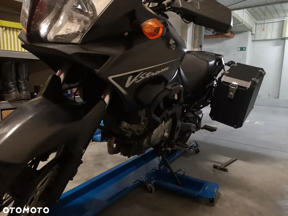 Suzuki DL - 8