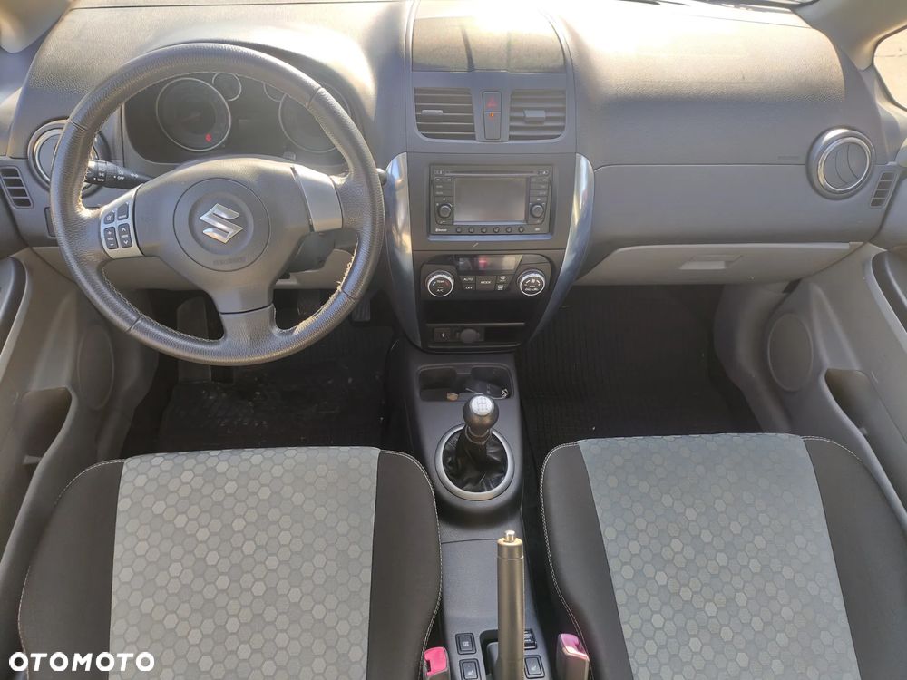 Suzuki SX4 1.6 Premium 4WD - 15