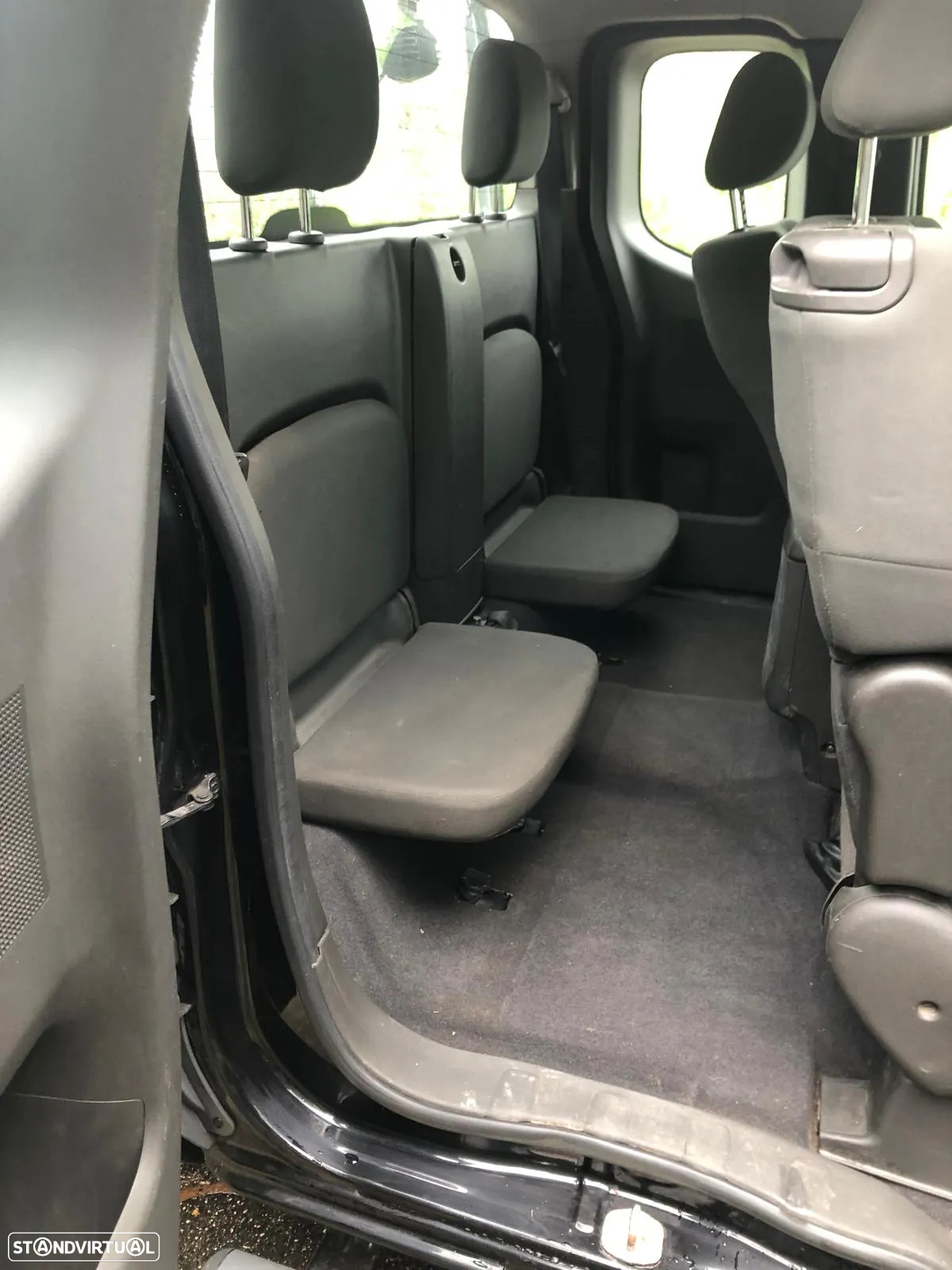 Nissan Navara 2.5 dCi CD LE 4WD - 37