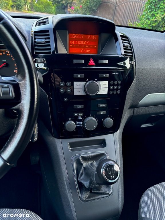 Opel Zafira - 19