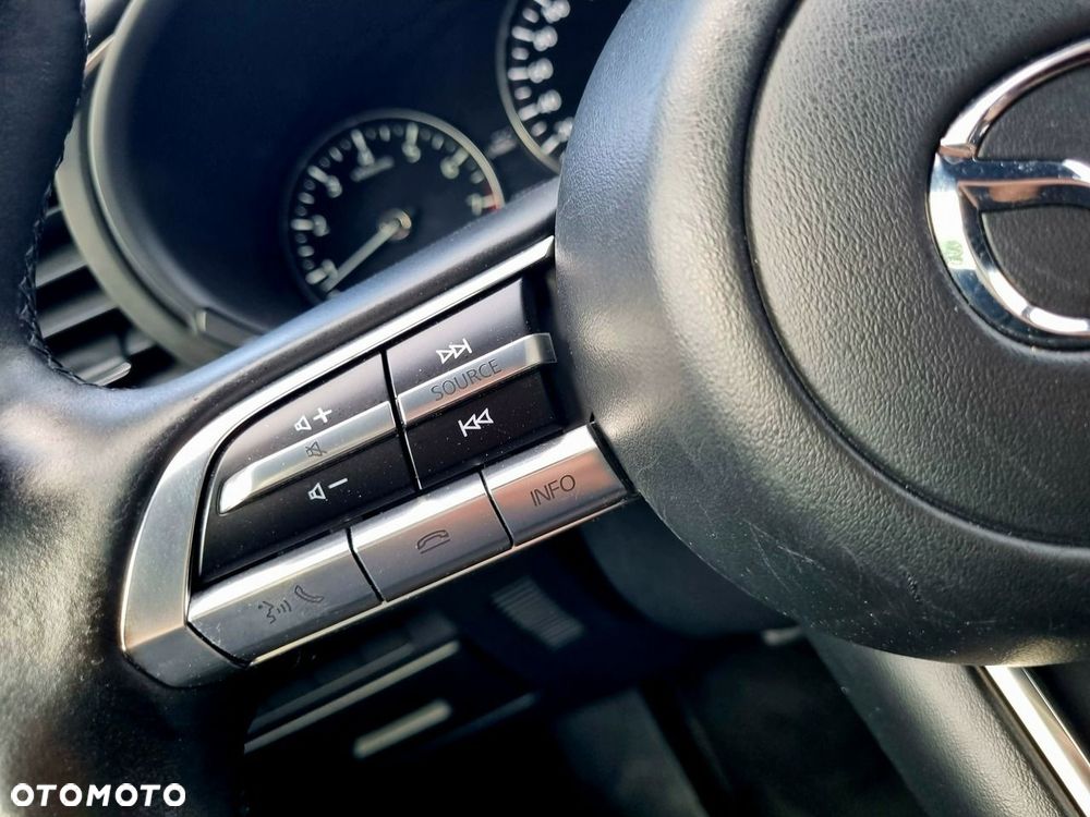 Mazda 3 SKYACTIV-G 2.0 M-Hybrid DRIVE - 15