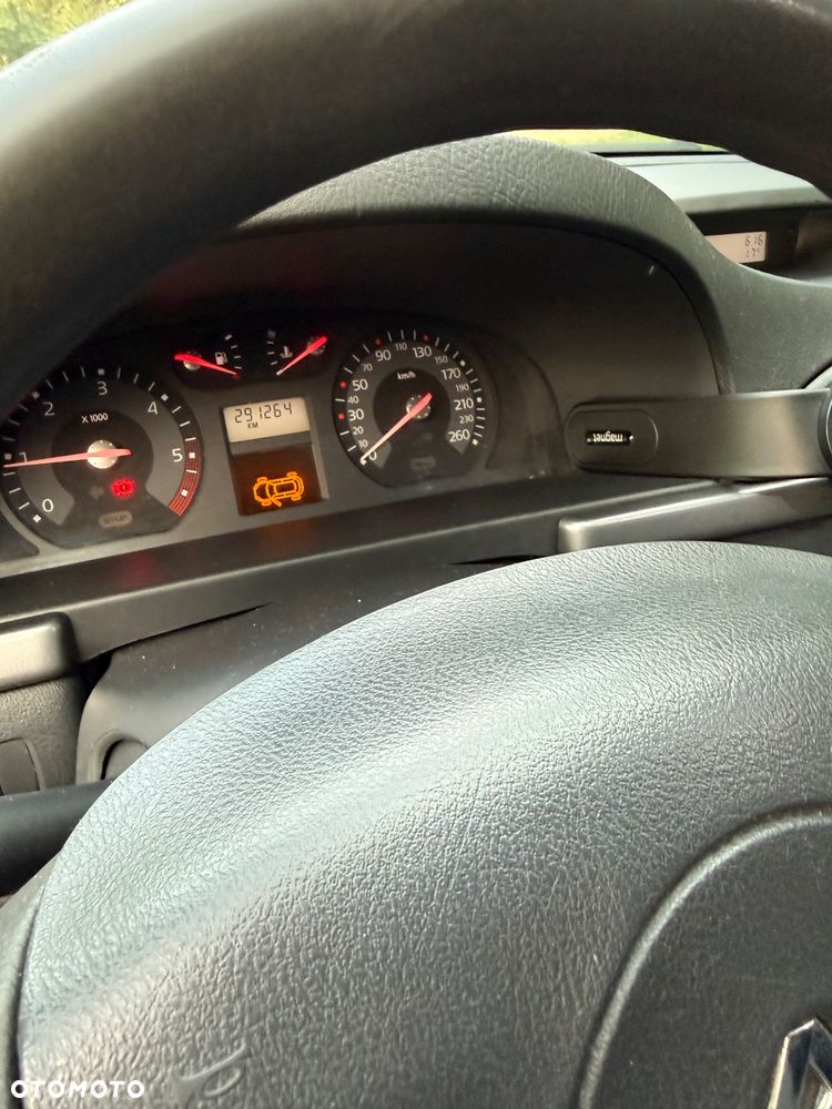 Renault Laguna 1.9 dCi Confort Authentique - 14