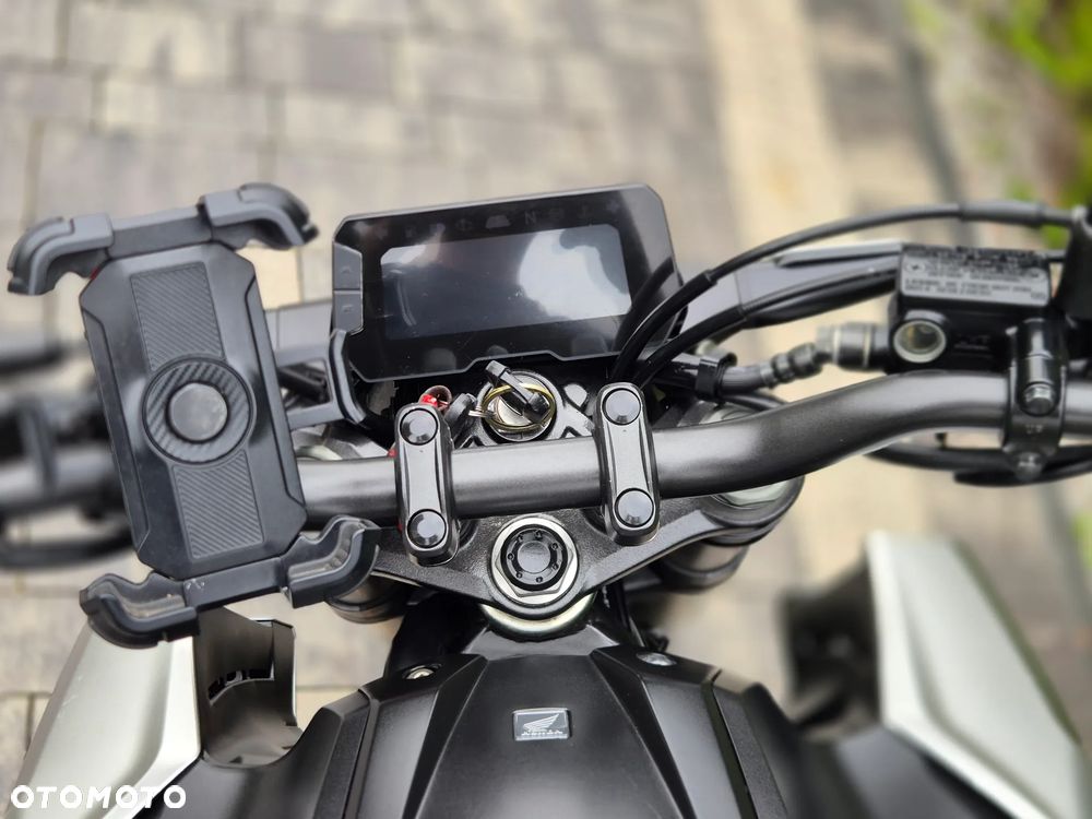 Honda CB - 18