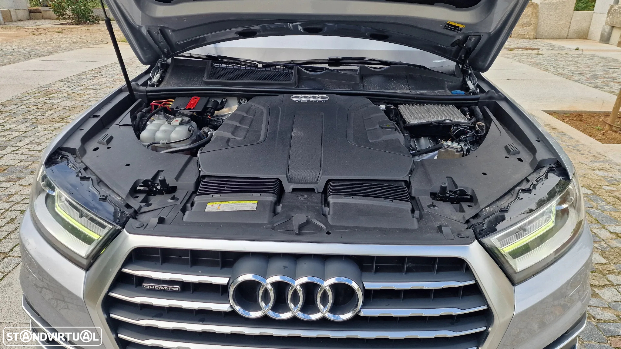 Audi Q7 3.0 TDI quattro S-line Tiptronic 7L - 38