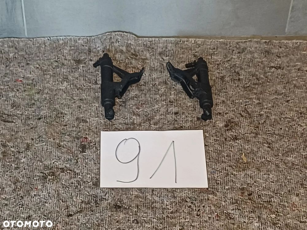 NR 91 Spryskiwacze lamp przód do Audi A4 B9 2016-2019 8W0955102 8W0955101 - 1
