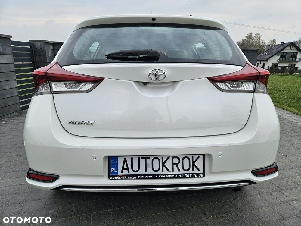 Toyota Auris - 5