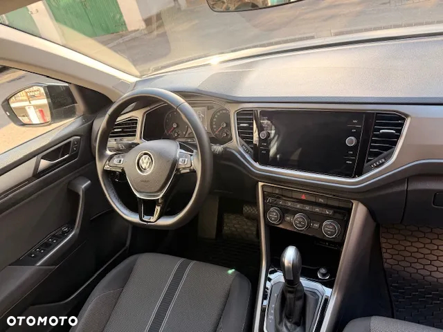 Volkswagen T-Roc - 7