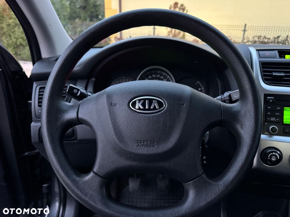 Kia Sportage 2.0 2WD Champ - 28