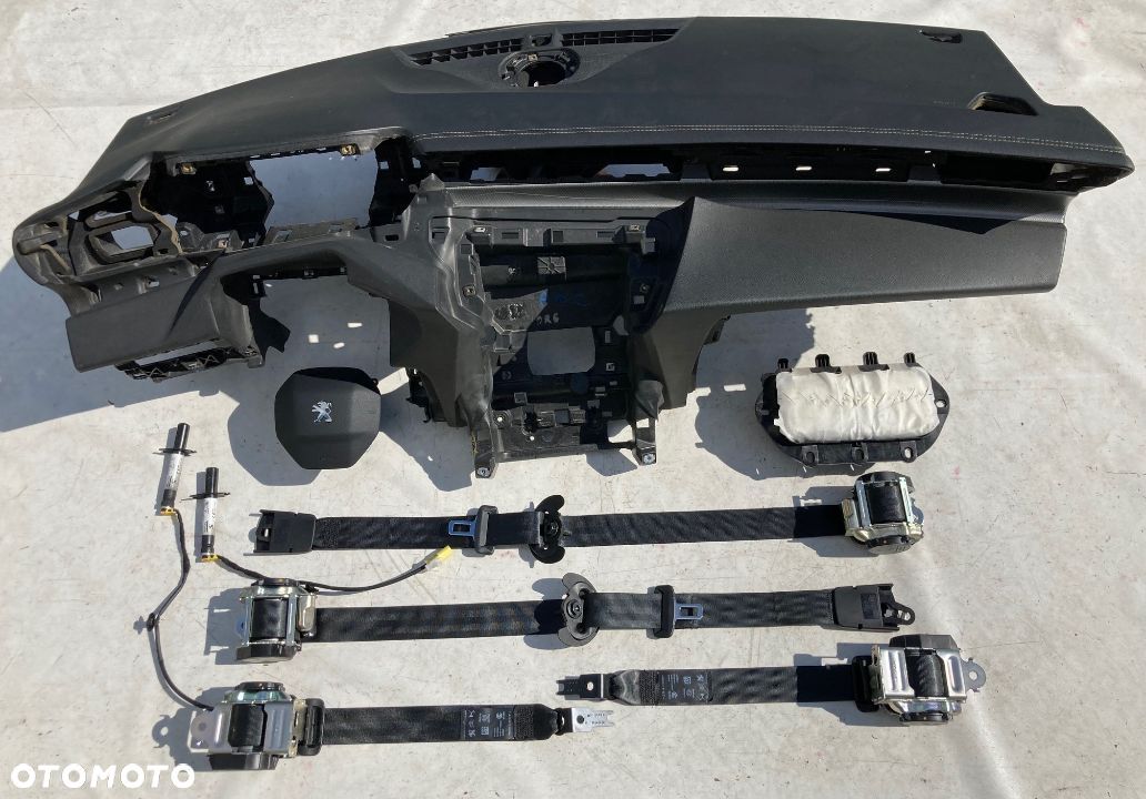 PEUGEOT 308 T10 SKÓRA DESKA KONSOLA KOKPIT PULPIT PÓŁKA PARAPET PODUSZKI PODUSZKA POWIETRZNA KIEROWCY PASAŻERA KURTYNA KURTYNY AIR BAG FOTELA W FOTEL SRS AIRBAG PASY PAS regeneracja - 1