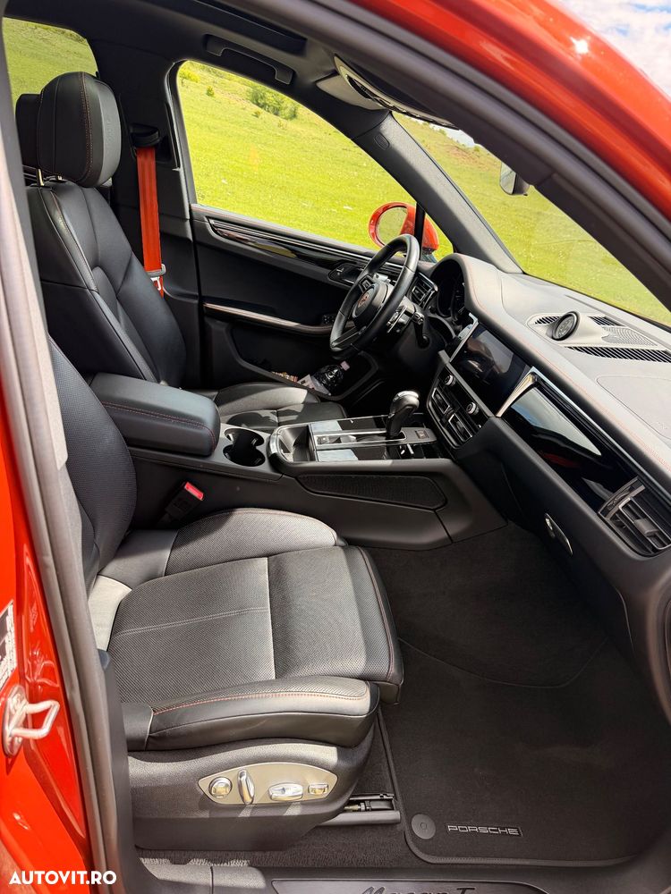Porsche Macan T - 16