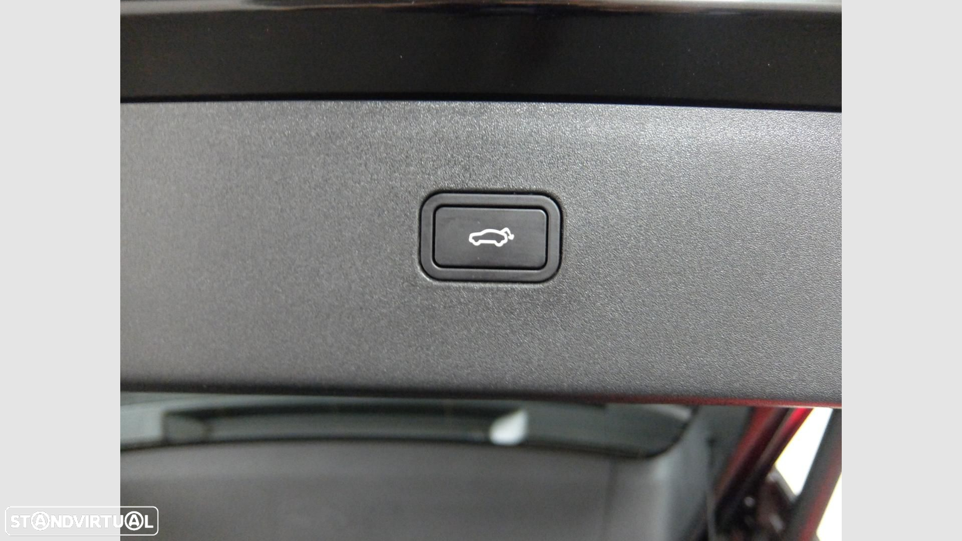 Volvo EX30 69 kWh Single Motor Extended Range Plus - 11