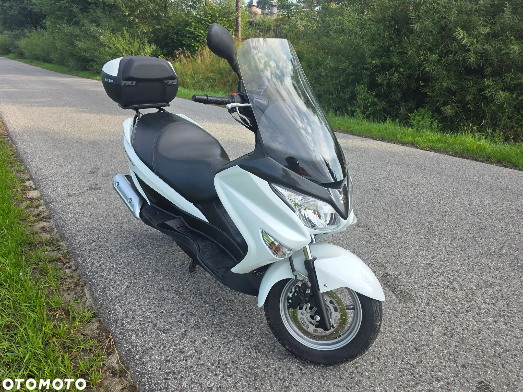 Suzuki Burgman - 1