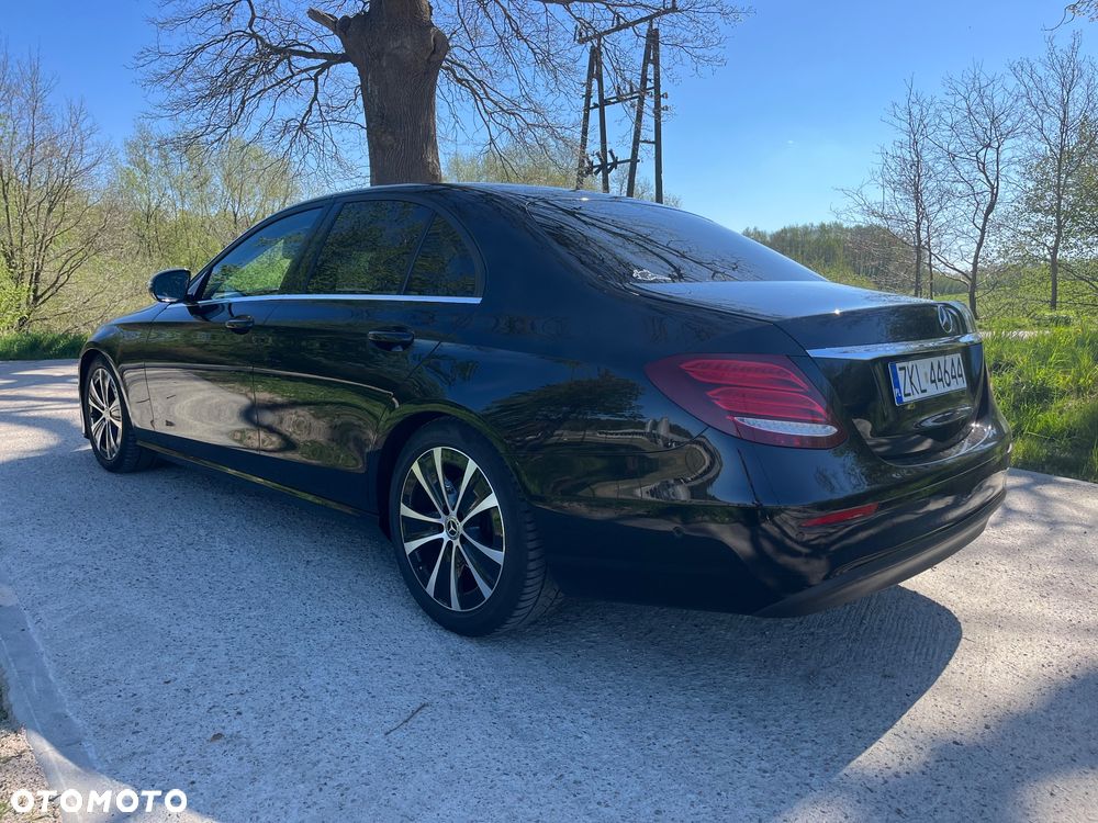 Mercedes-Benz Klasa E 250 CGI BlueEFFICIENCY Automatik - 12