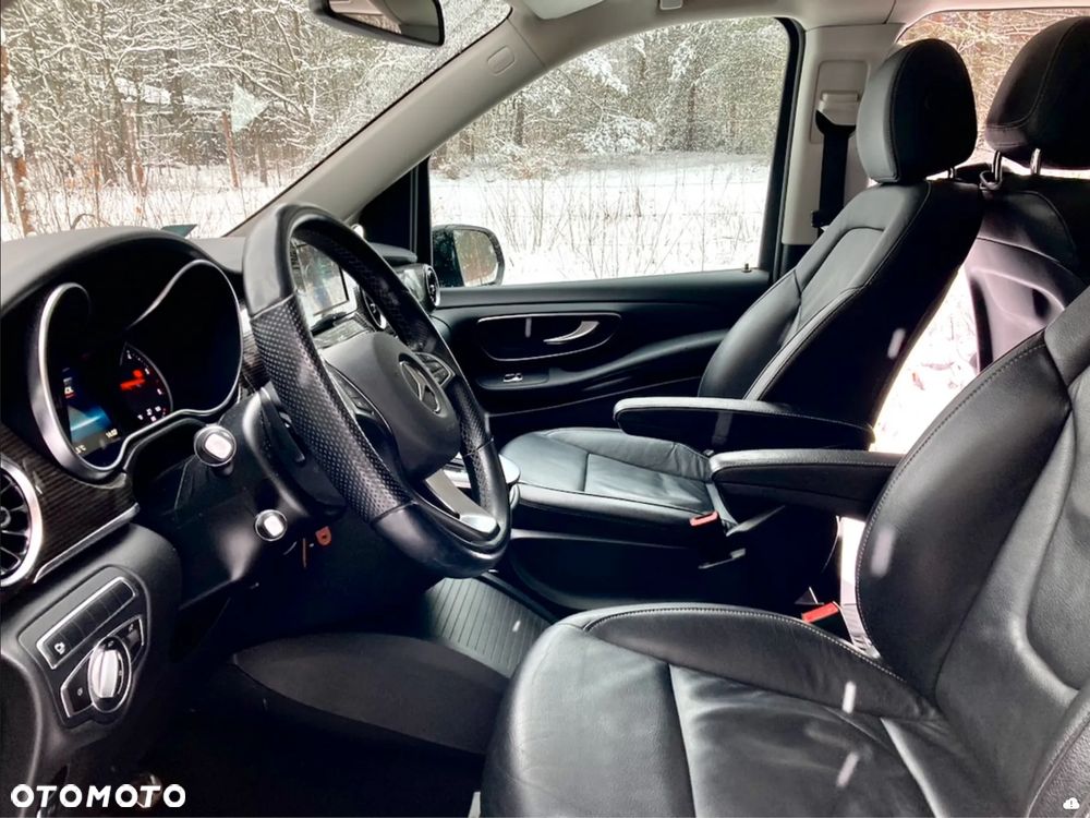 Mercedes-Benz Klasa V - 4