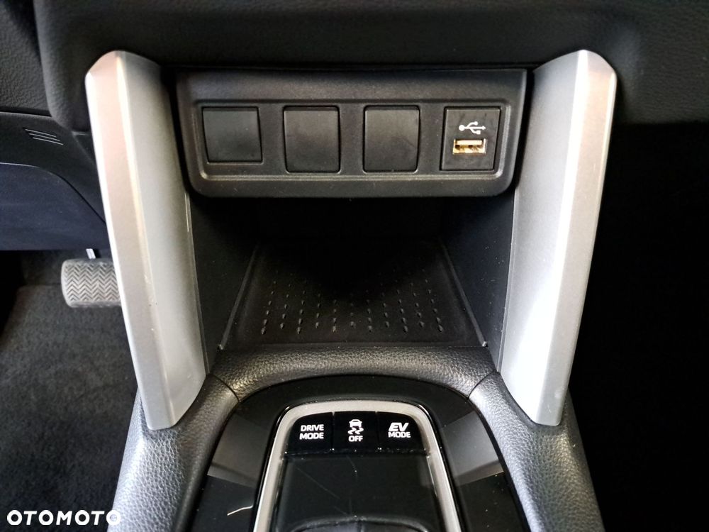 Toyota Corolla Cross 2.0 Hybrid Comfort - 26