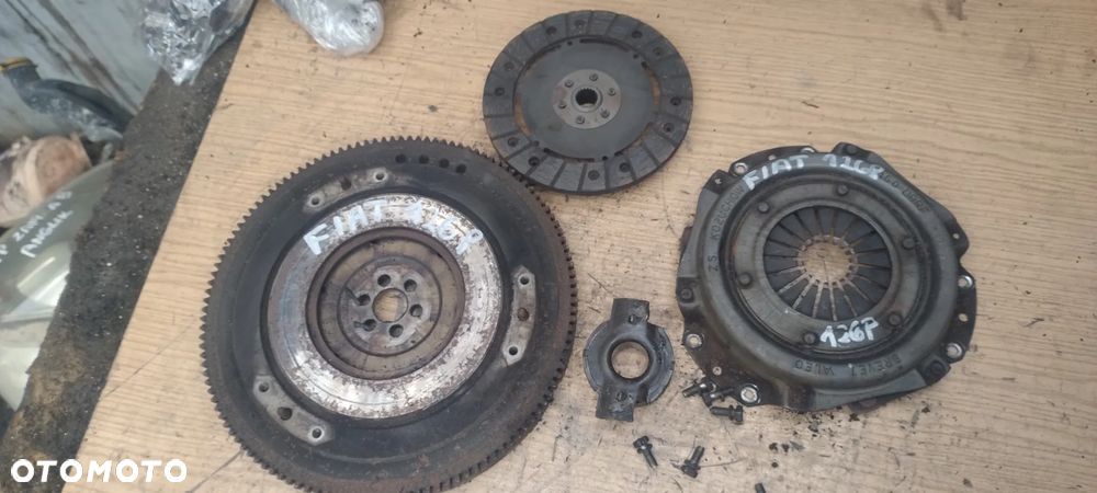 FIAT 126p maluch sprzęgło koło zamachowe - 1