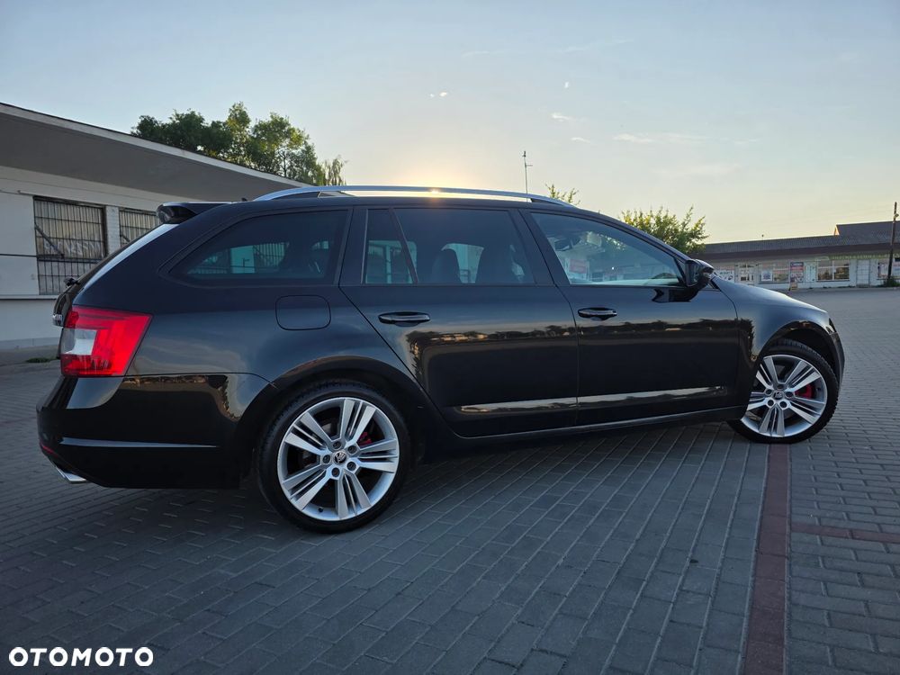 Skoda Octavia 2.0 TDI RS DSG - 23