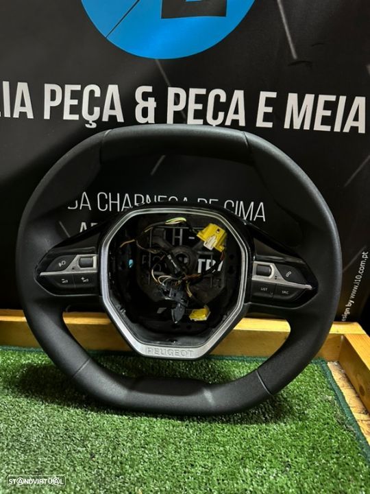 Volante Peugeot 308 ano 2018 sem air bag - 1