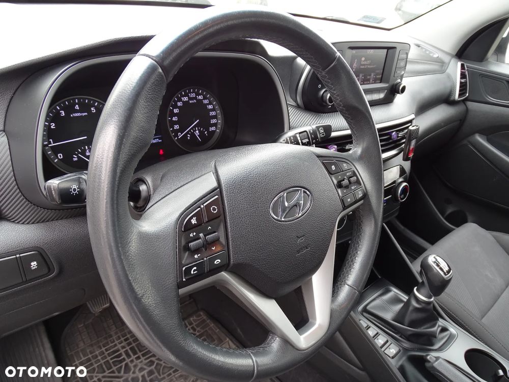 Hyundai Tucson 1.6 GDI BlueDrive Comfort 2WD - 30