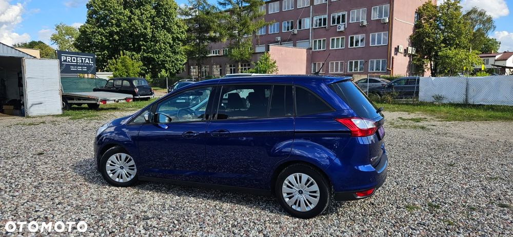 Ford Grand C-MAX - 12