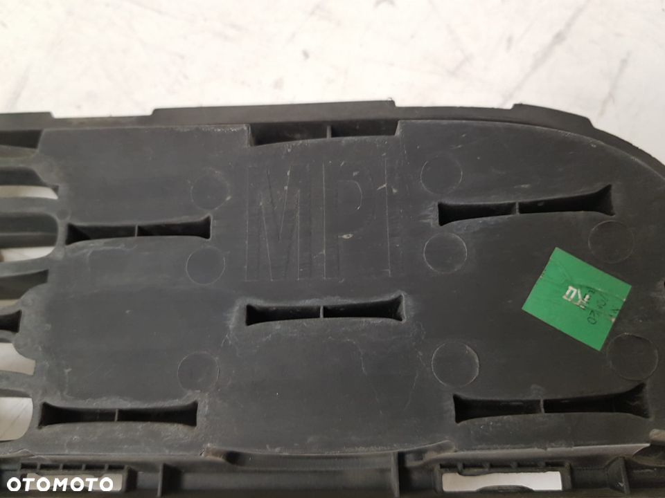 KIA PICANTO II LIFT 14-17 KRATKA ŚRODKOWA ZDERZAKA PRZÓD PRZEDNIA 86562-1Y500 - 4