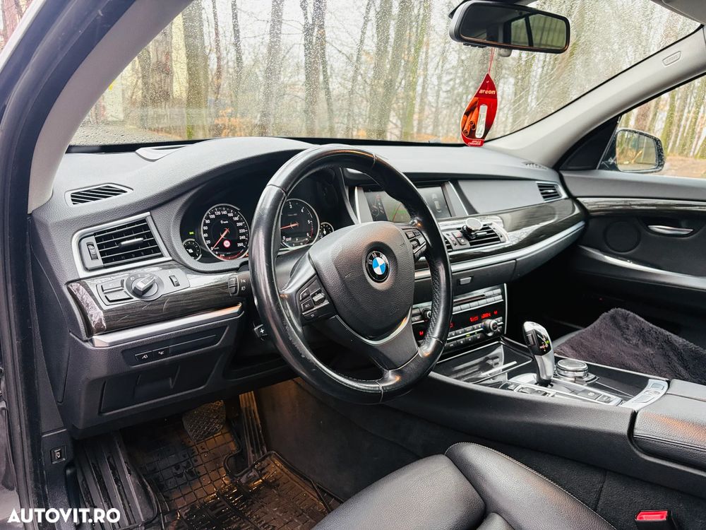 BMW Seria 5 520d Aut. Luxury Line - 11