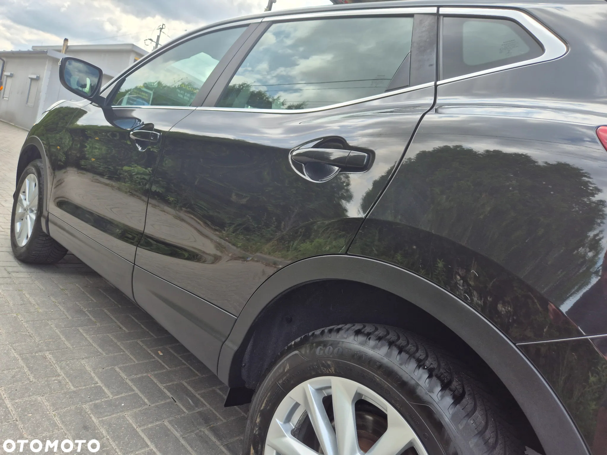 Nissan Qashqai 1.2 DIG-T N-Vision - 22