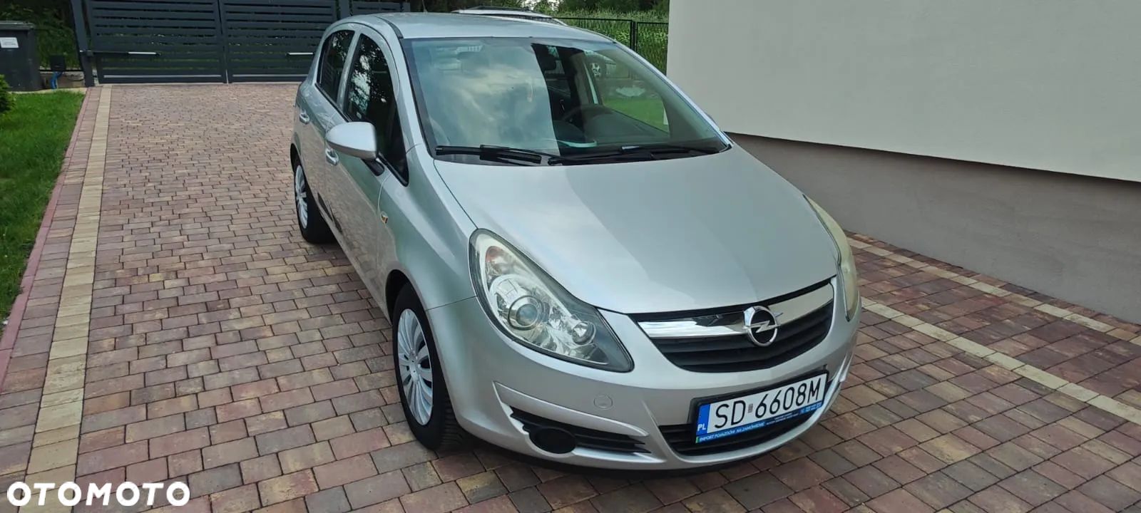 Opel Corsa 1.4 16V Innovation 110 Jahre - 1