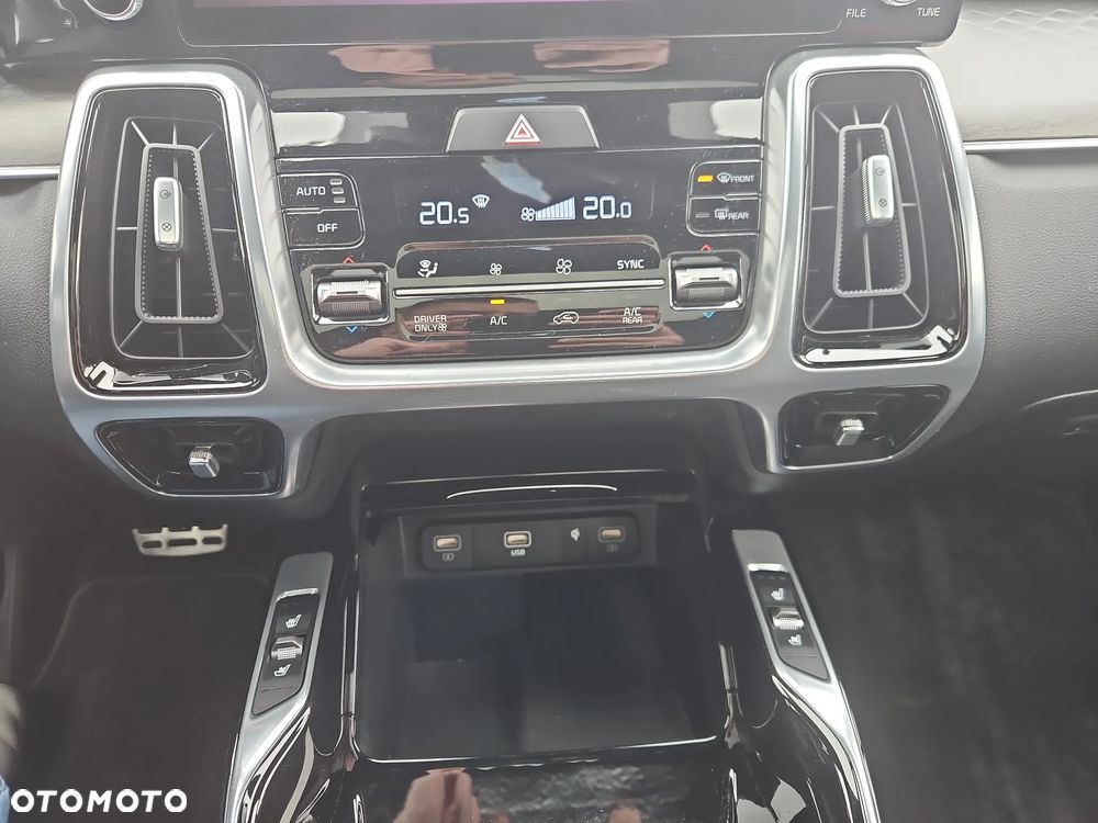Kia Sorento 1.6 T-GDI HEV Prestige Line AWD 7os - 14