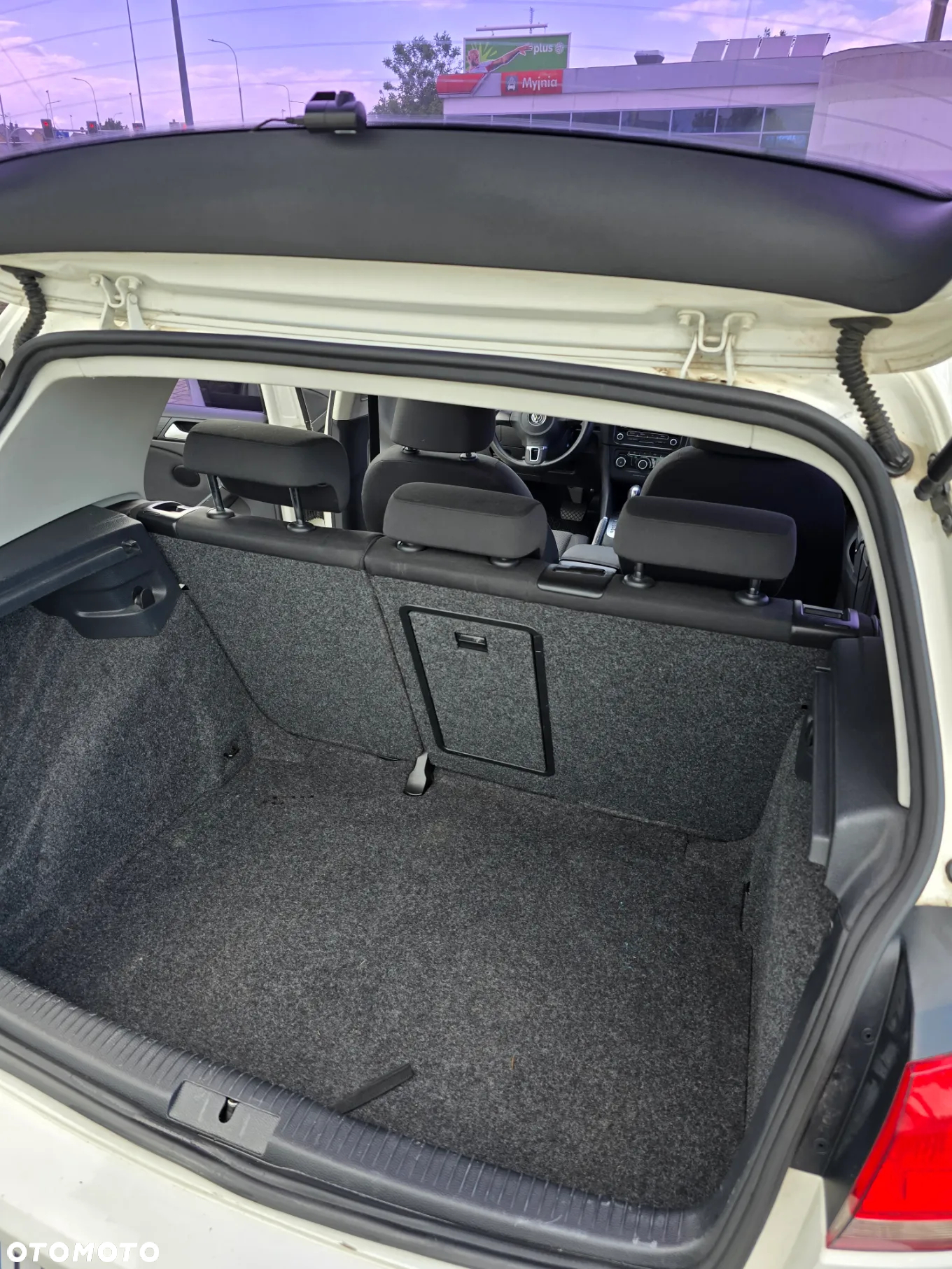 Volkswagen Golf VI 1.6 TDI BlueMot Comfortline DSG - 8
