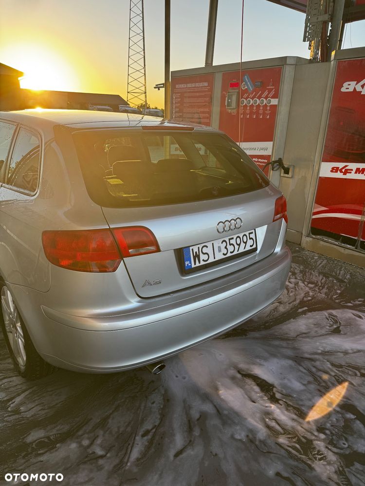 Audi A3 Sportback 1.6 Ambiente - 16