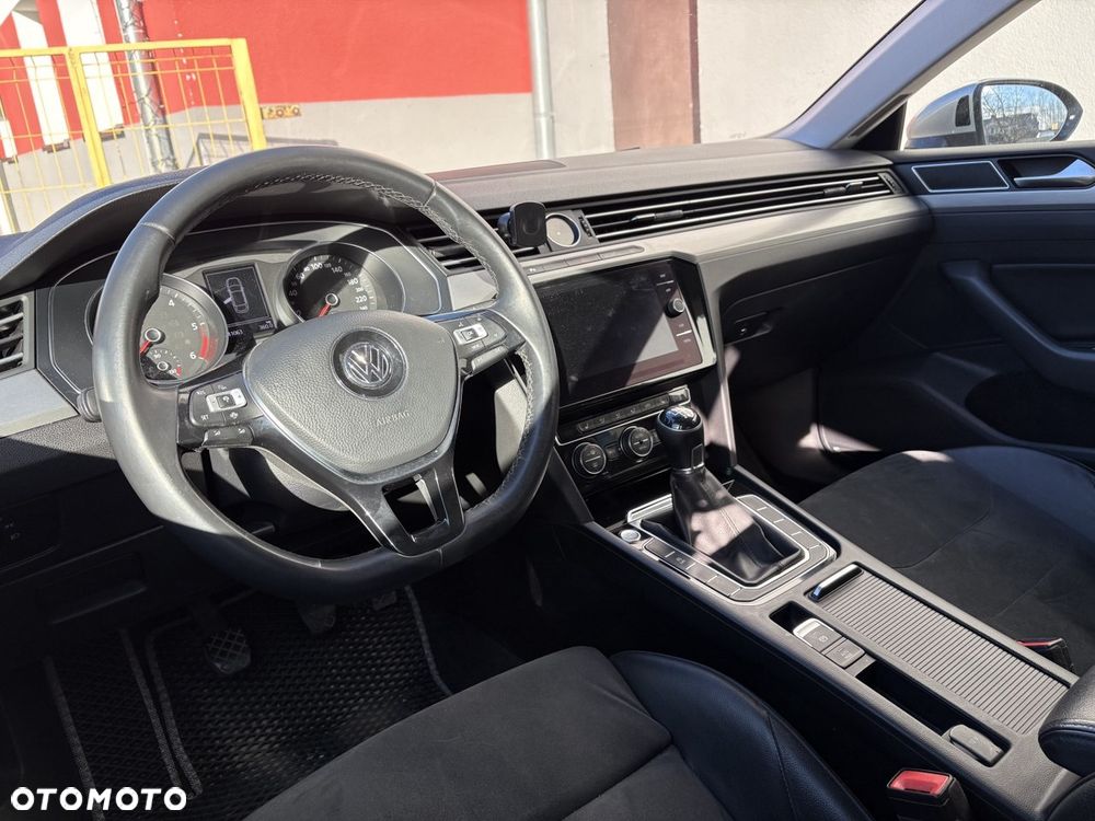 Volkswagen Arteon 2.0 TDI Essence - 20