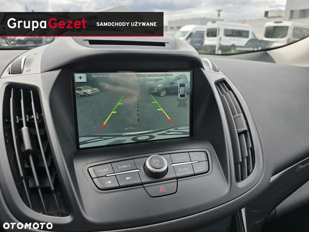 Ford Kuga - 24
