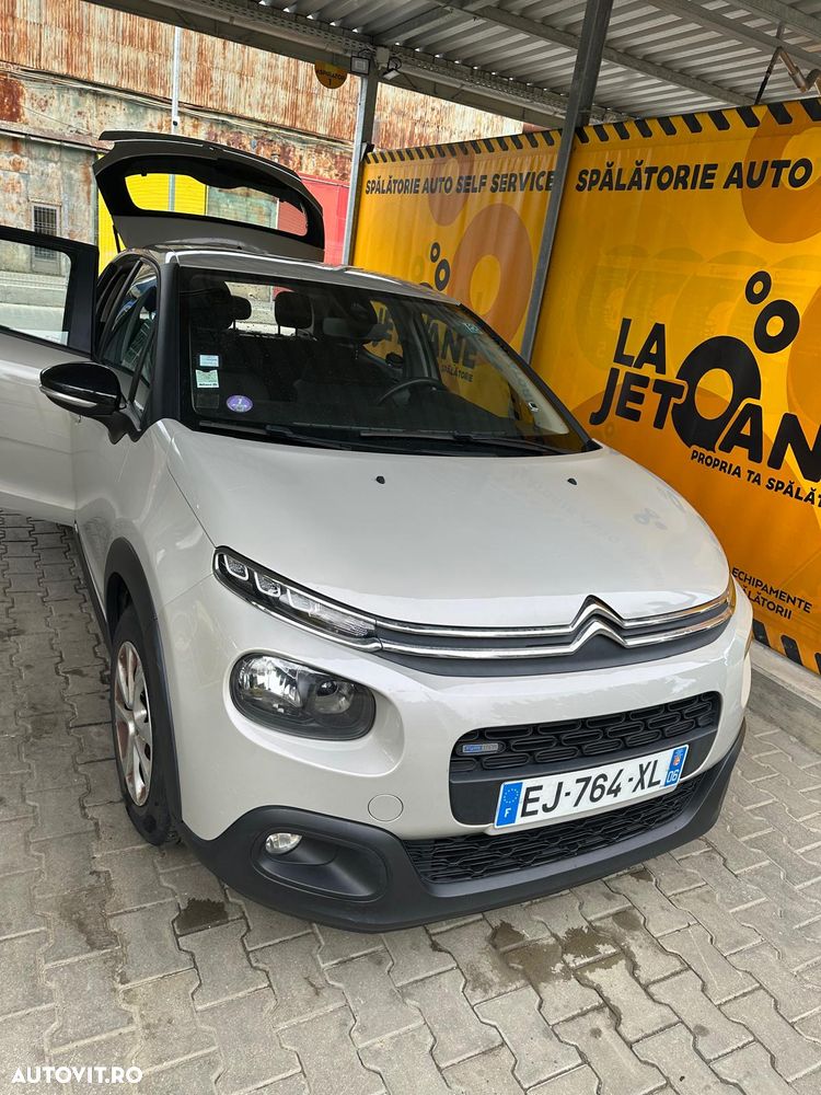 Citroën C3 1.2 PureTech BVM Shine - 1