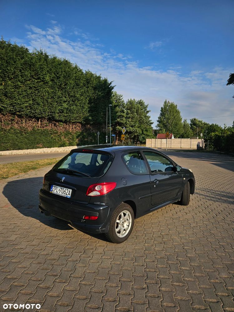 Peugeot 206 plus 75 - 1