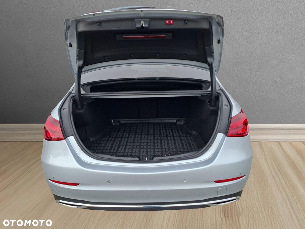 Mercedes-Benz Klasa C 220 d mHEV Avantgarde - 19
